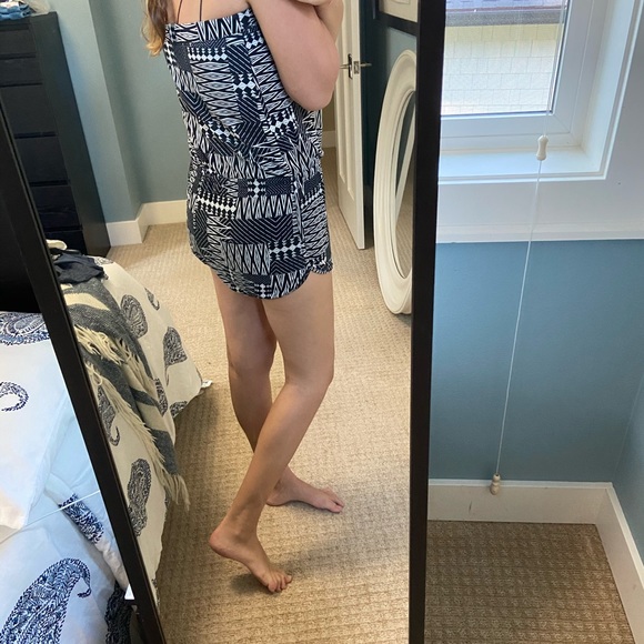 Mossimo Romper - Picture 2 of 2